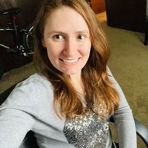 Meet your Posher, Priscila